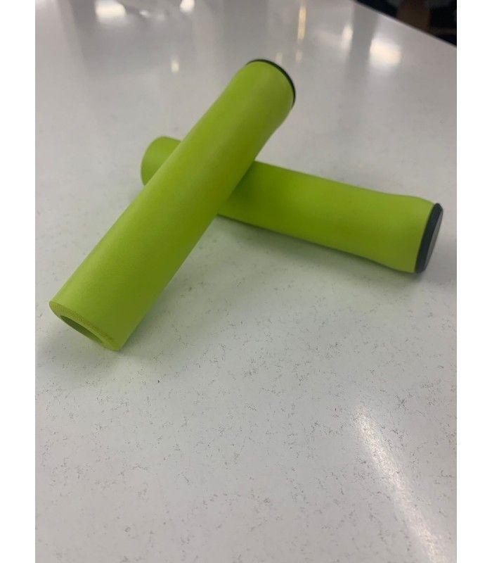 JUEGO DE PUÑOS DE SILICONA 130MM VERDE LIMA